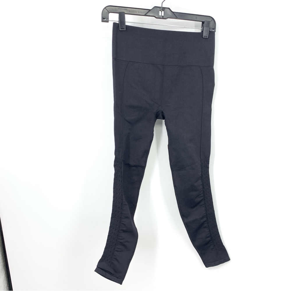 Fabletics Women Size Small Leggings Pants Black Sync‎ Seamless High Rise 7/8
